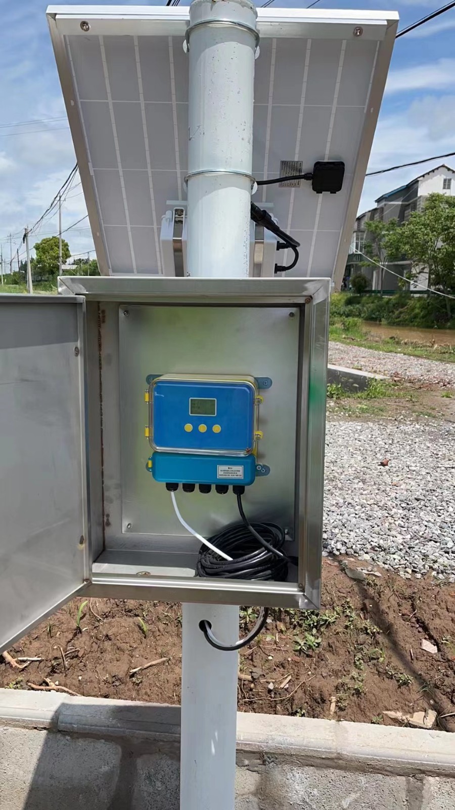 分體式超聲波明渠流量計.jpg 分體式超聲波明渠流量計.jpg