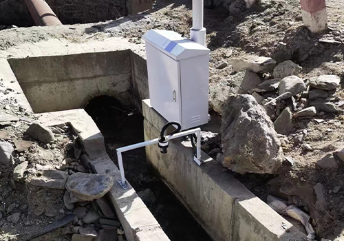 超聲波無(wú)堰槽明渠流量計(jì) 超聲波無(wú)堰槽明渠流量計(jì)